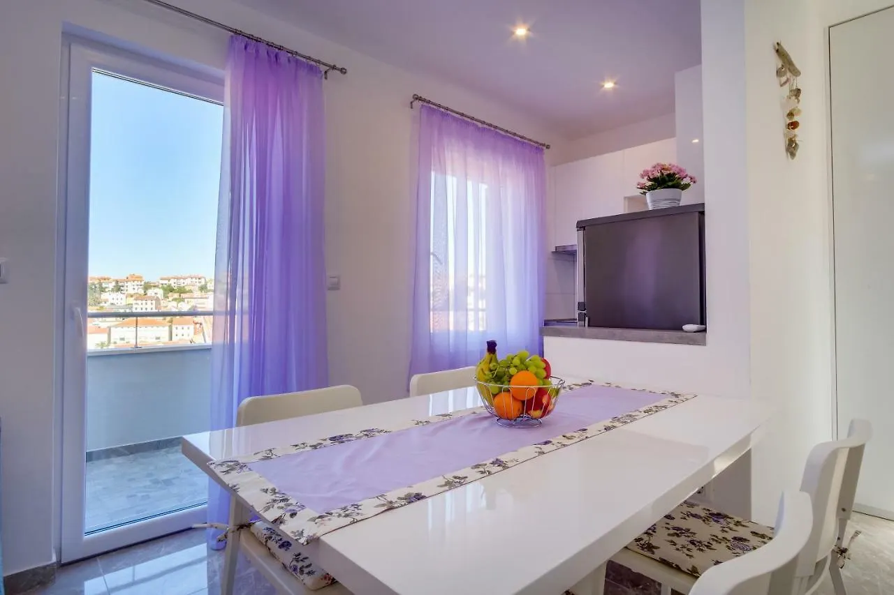 Apartmani Beatrice Мали-Лошинь 0*,