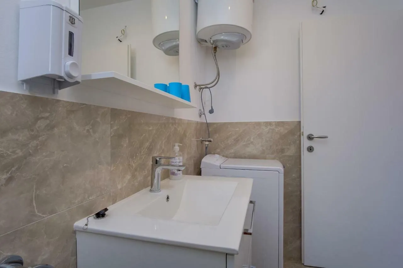 Apartmani Beatrice Мали-Лошинь Апартаменты
